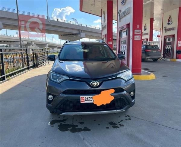 Toyota RAV4 2018 for sale in Iraq - Kirkuk